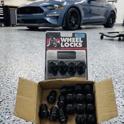 2015-2026 Ford Mustang S550 S650 Gorilla Lug Nuts & Wheel Locks Chrome Black