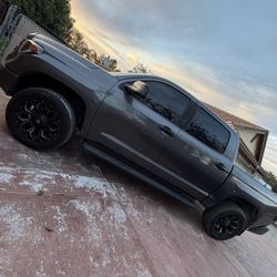Toyota Tundra 