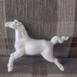 Vintage Chinese White Porcelain Miniature Horse Decor Figurine Stallion