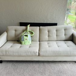 ?Gwendolin?-esque Sofa