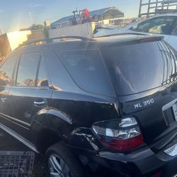 2009 Mercedes ML350 For Parts 