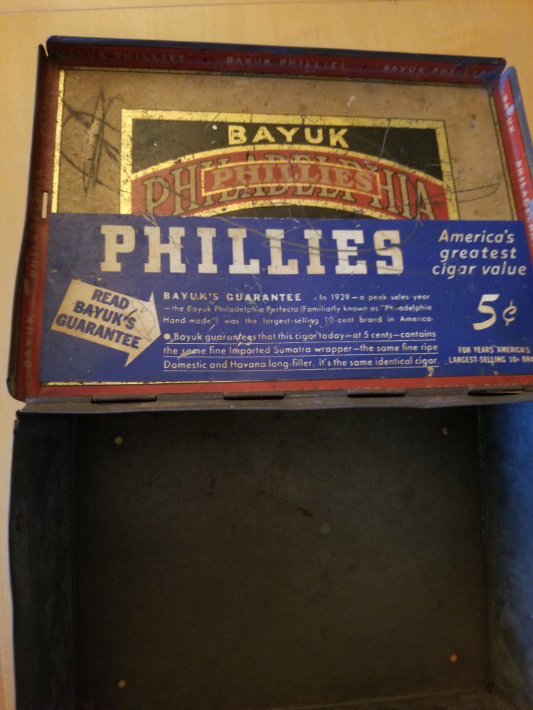 1950 Bayuk Phillies Cigar  Tin Can 