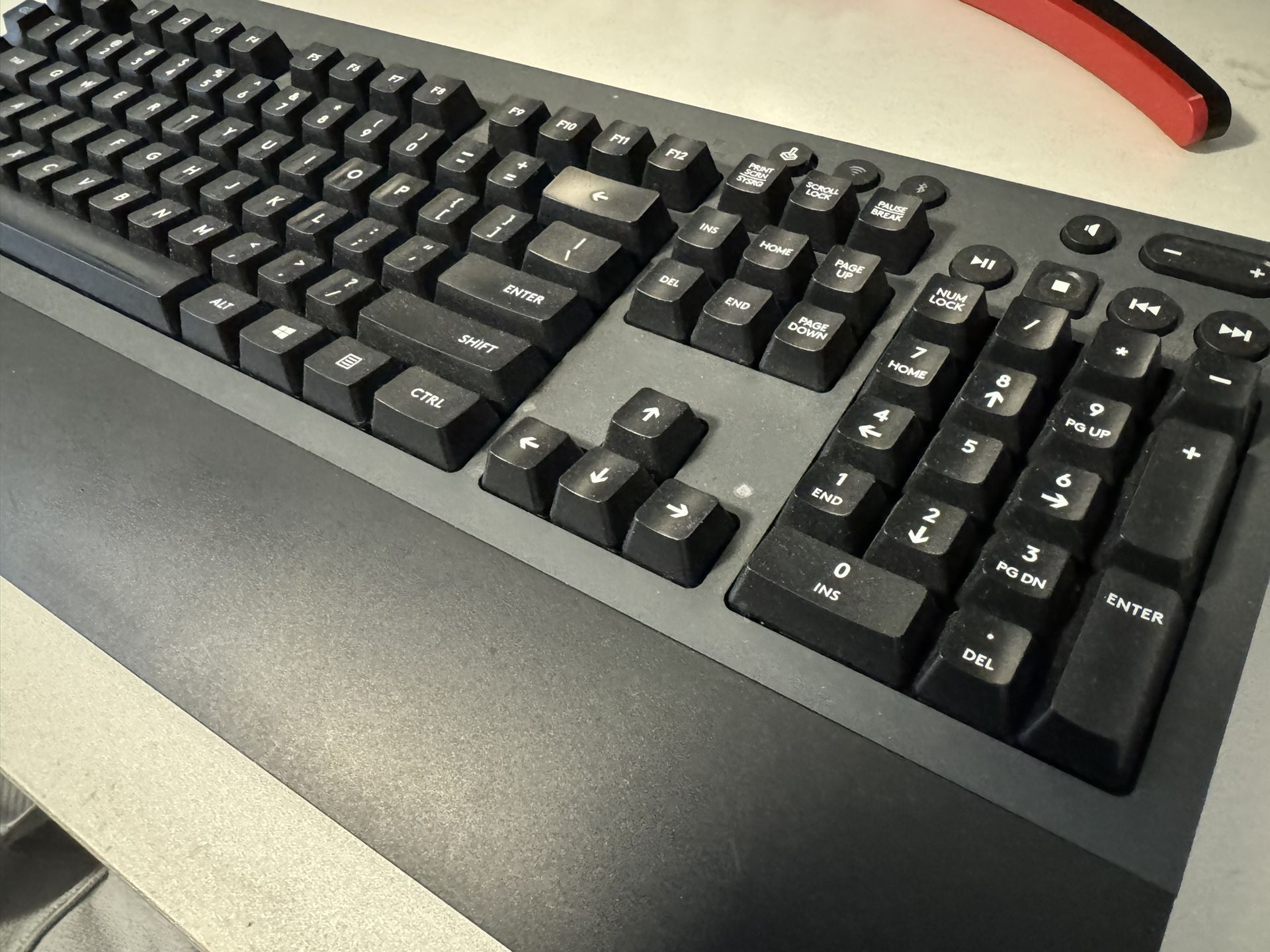 Logitech Wireless Mechanical Gaming keyboard G613