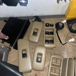 4th Gen Maxima 95 99 Assorted Interior Parts