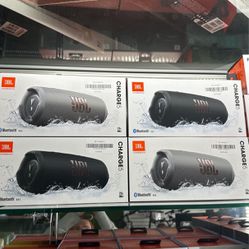 New JBL Charge 5 With Warranty 