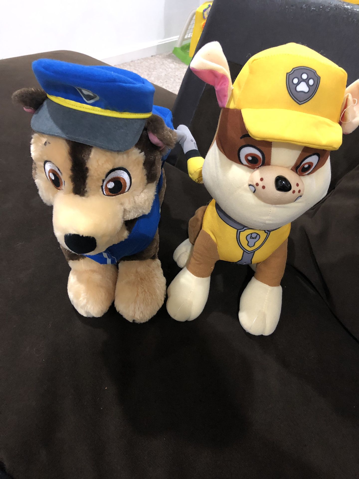 PAW PATROL-Build-A-Bear Chase and Plush Rubble