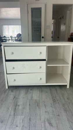 FREE children’s dresser