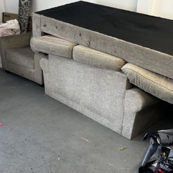 Three Piece Liven Room Set 