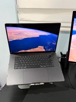 Apple MacBook Pro + Studio Display + Magic Keyboard — Complete Set