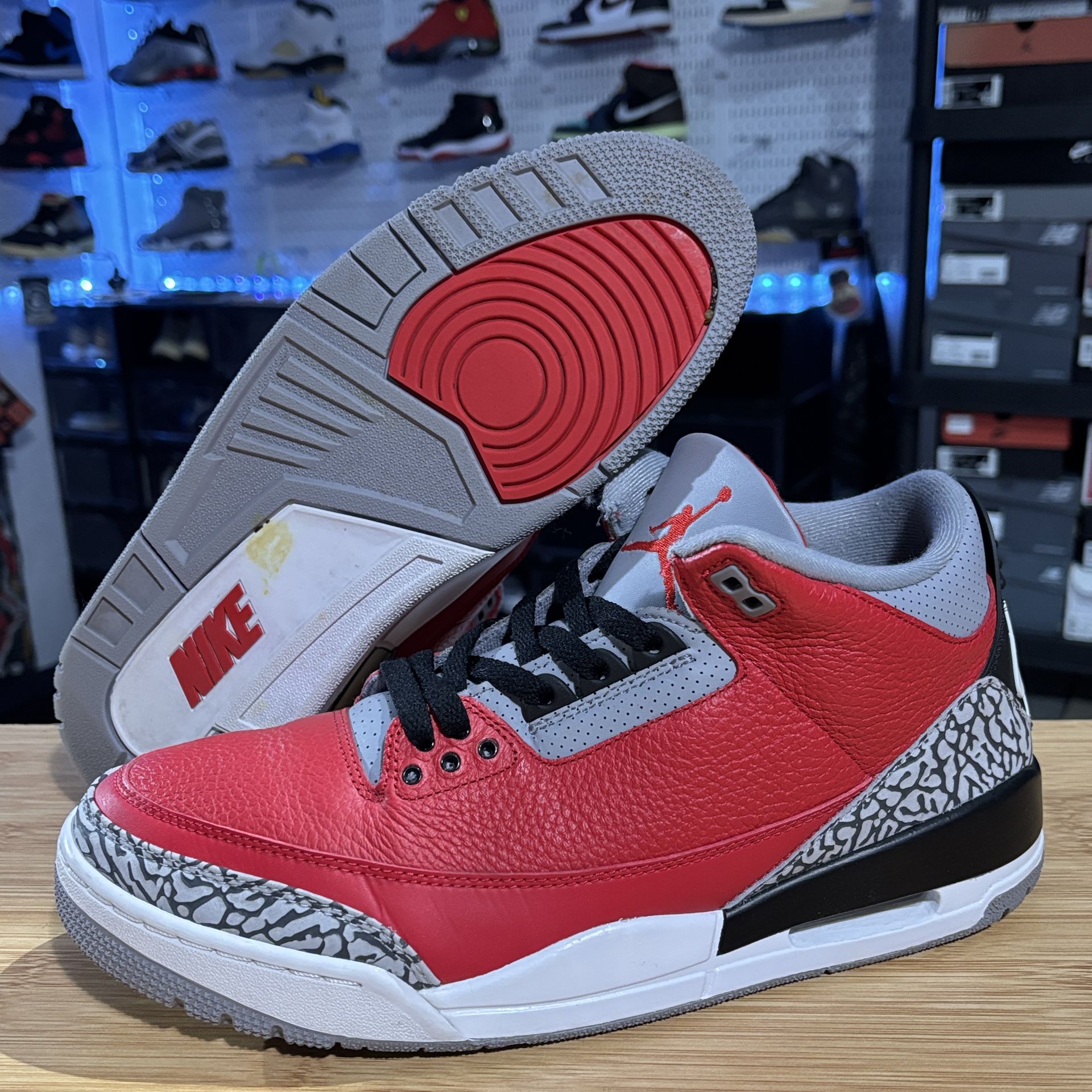 AIR JORDAN 3 RETRO RED CEMENT SIZE 12