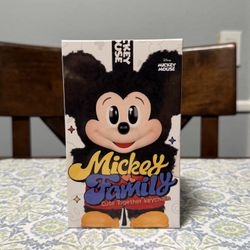 Mickey Family Cute Together Keychain Popmart