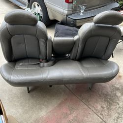 2005 Safari Van Back Seat