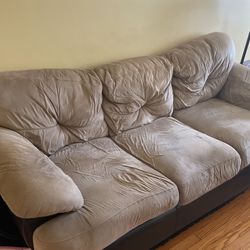 Free Couch In Teaneck, NJ