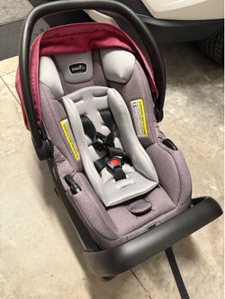 NEW Evenflo Pivot LiteMax car seat & base