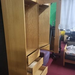 DRESSER AND WARDROBE IN ONE , VERY NICE WOOD QUALITY AND CLEAN (HOME2)