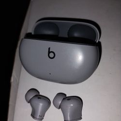 Beats Studio buds 