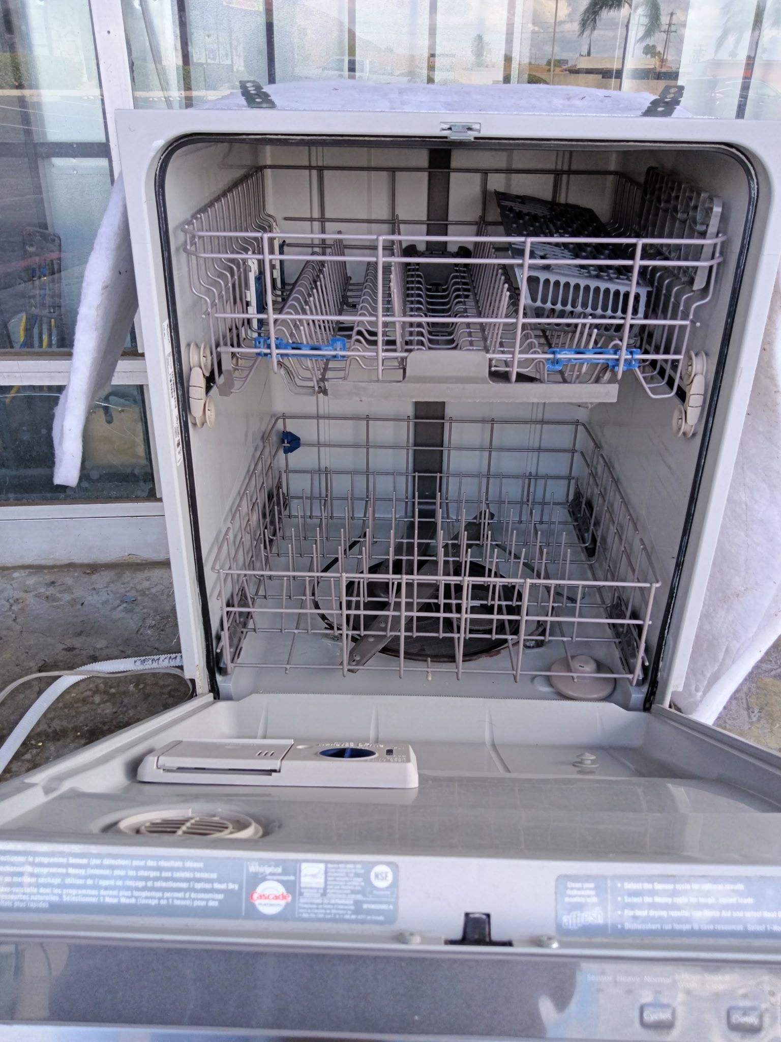 Whirlpool Stainless Steel 24 in Dishwasher