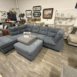 Marleton 2 pc Sectional With Ottoman *New With Warranty*