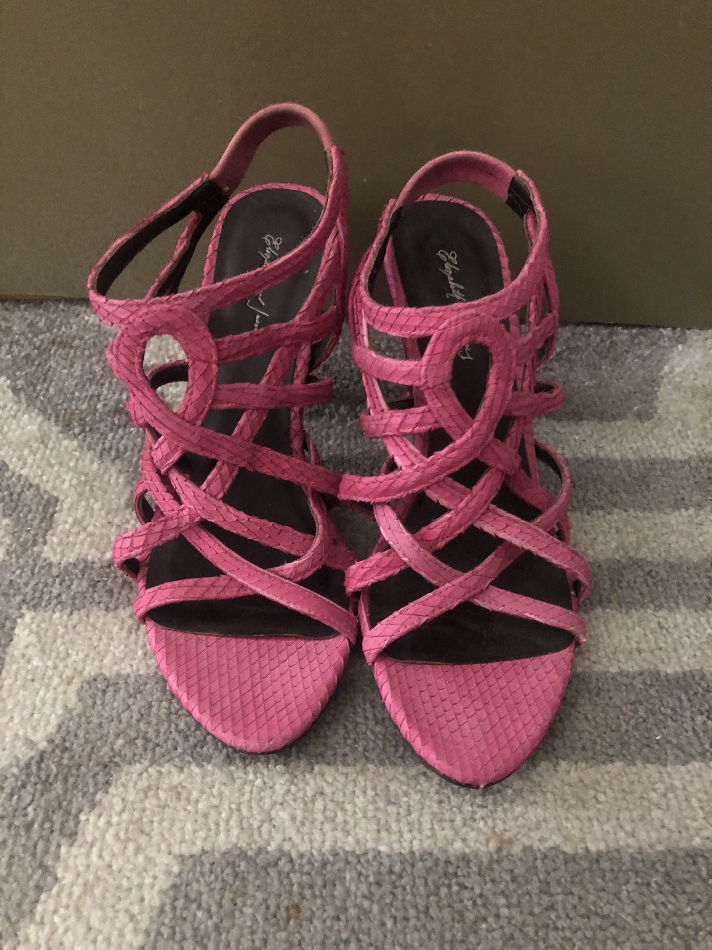 Elizabeth And Jenny Pink Sling Back 4” Heels Size 7.5