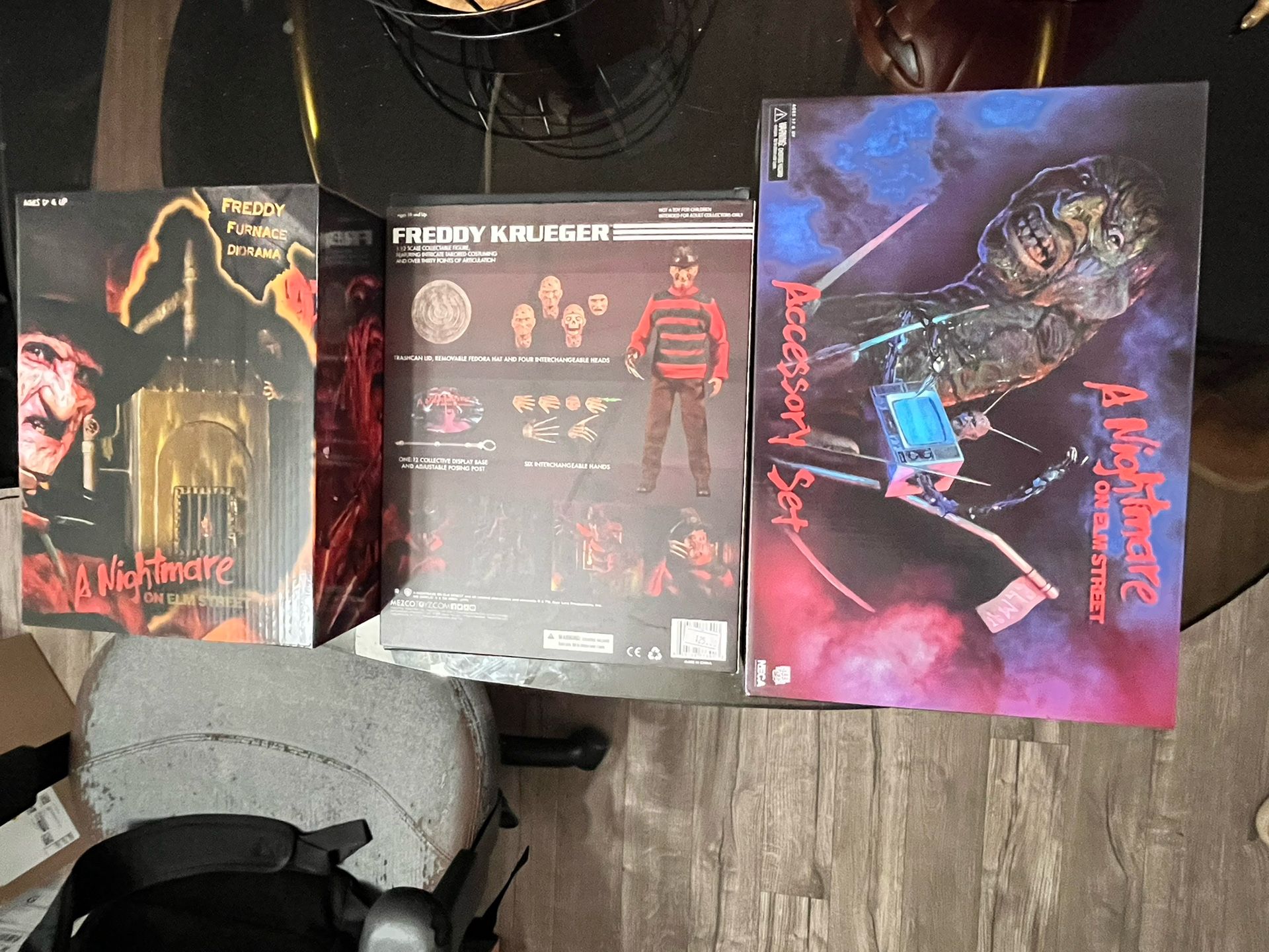 Mezco Freddy Kruger With Neca Accessories Sets 