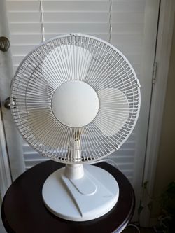 Table fan
