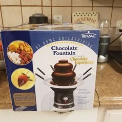 Chocolate fountain