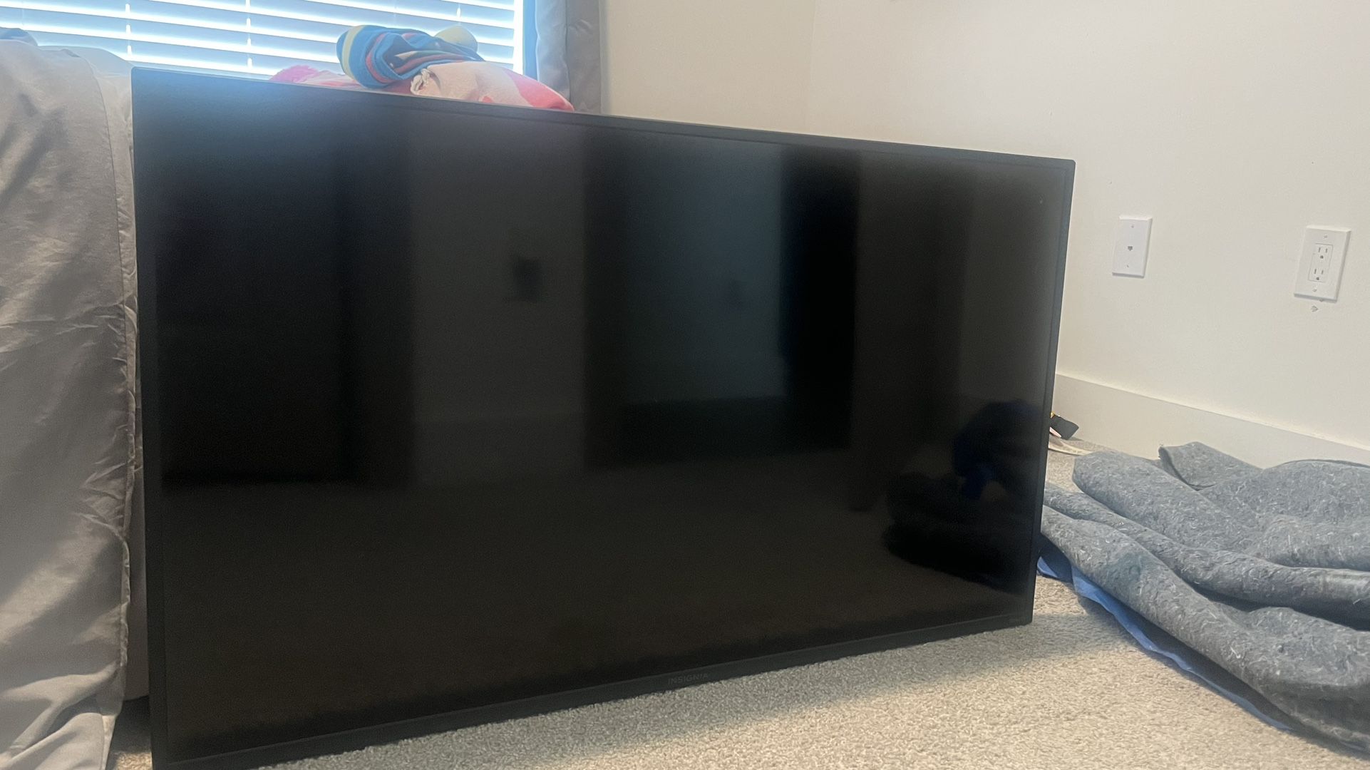32in Roku TV