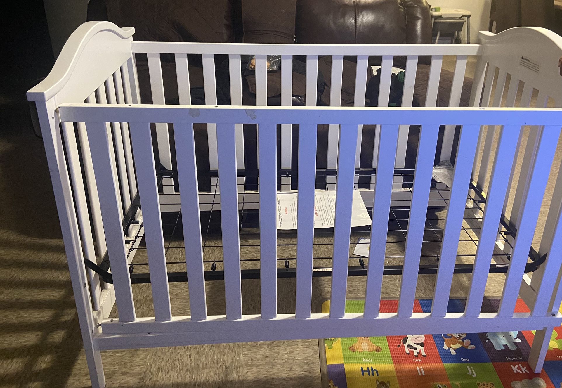 White Baby Crib With Mattress