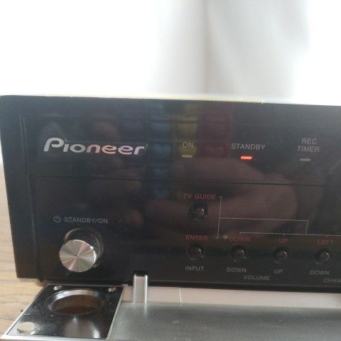 Pioneer Media Receiver PDP-R06U. 