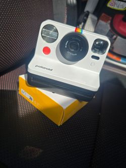 Polaroid Generation 2i- type instant camera