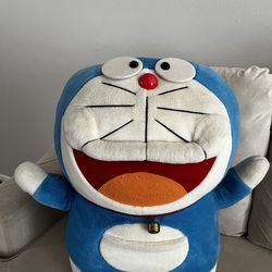 Doraemon plus large