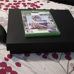 Black X-Box 1 With 1 Remote And 1 Game 