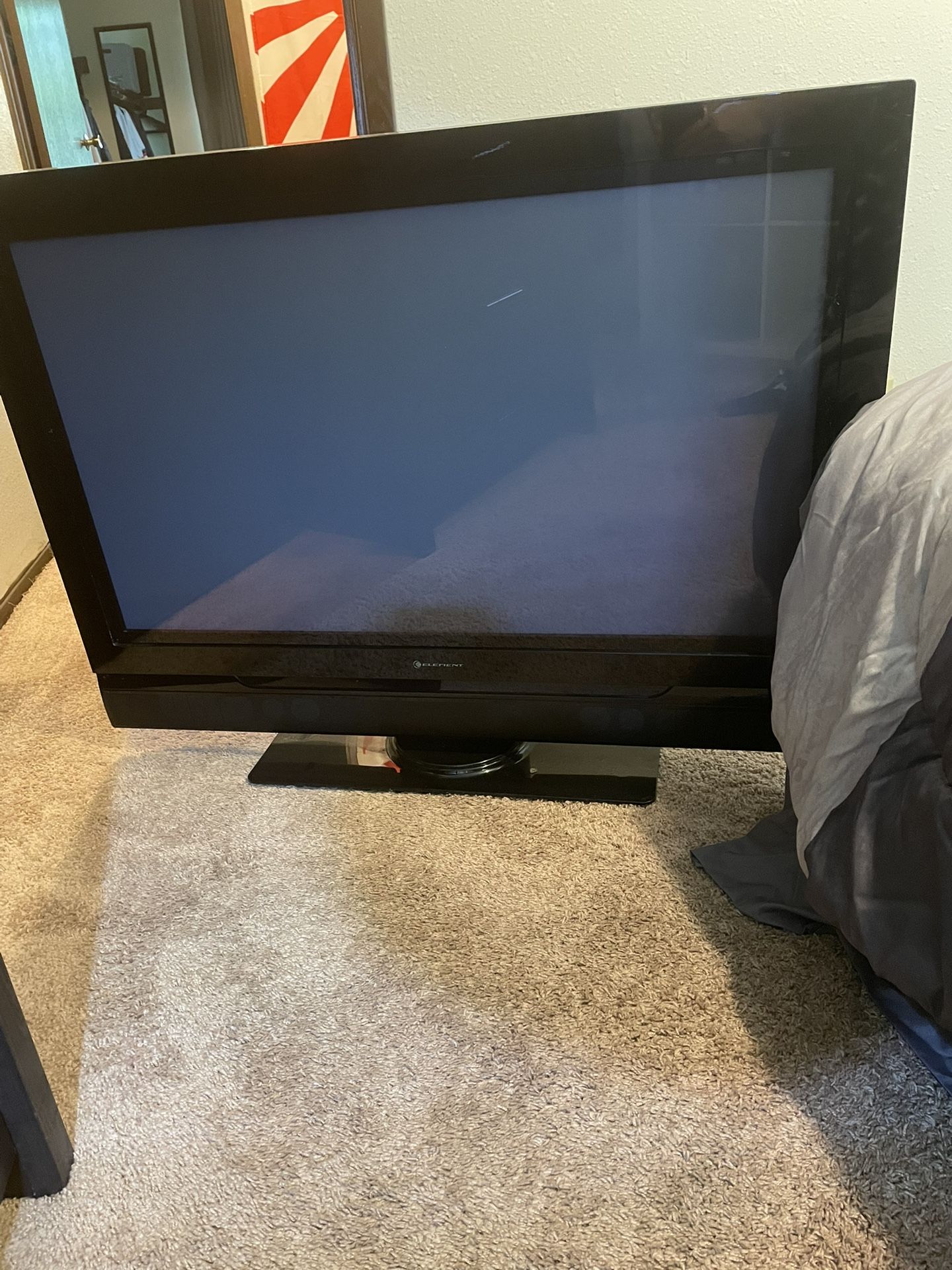 Free Plasma TV 42” and Heavy. Has Remote No Power Cable