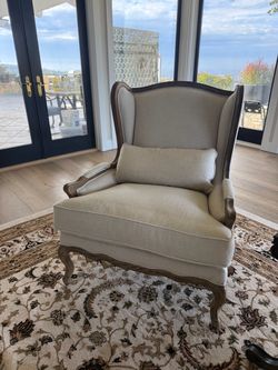 Set of chairs