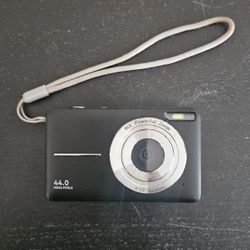 Digital Camera 