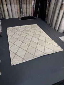 Great Condition Laguna Morris Angora 5x7 Cream & Taupe Outdoor Rug