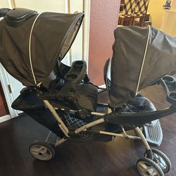 Double Stroller Graco Duoglider Stroller- With Two Free Car Seats