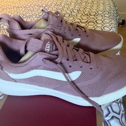 Ultrarange VANS 8.5 Men / 10 Women (News) 