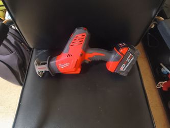 Hackzaw  with M18  5.0 Battery