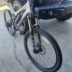 Specialized Stumpjumper 26" Mountains Bike