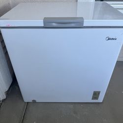 Midea Freezer 