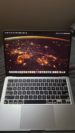 Apple Mac Book (2022) M2