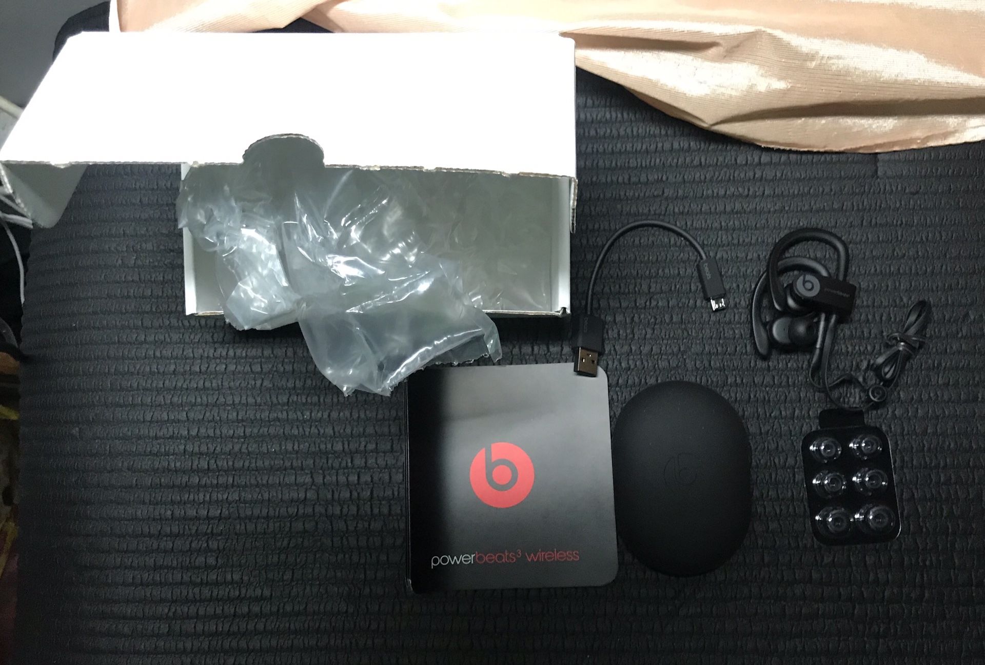 Beats by Dr. Dre Powerbeats 3 Wireless In Ear Earphone Headphone