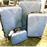 4PC Luggage Set – Hardshell – TSA Lock – Like New