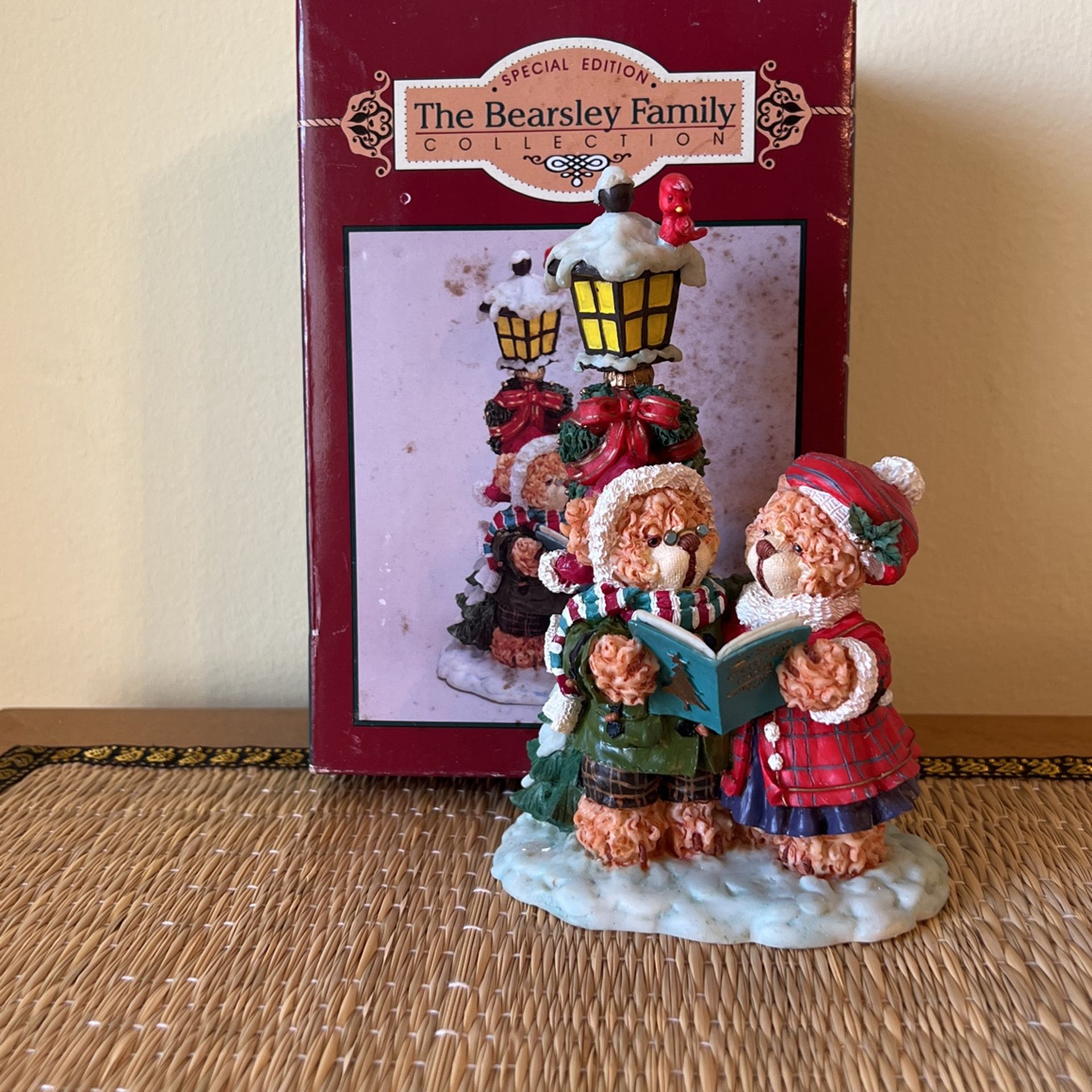 Vintage Special Edition The Bearsley Family Collection T Bartle&Eleanor House Of Lloyd 1995