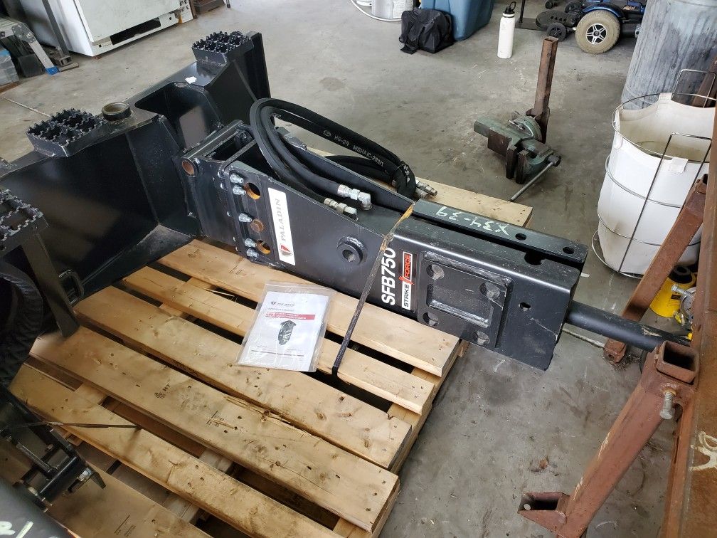 NEW Paladin SFB750 hydraulic demolition hammer breaker
