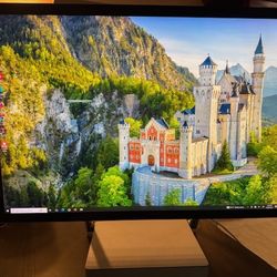 High End Microsoft Studio PC + Monitor All in One 2TB HHD