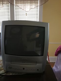 Magnavox tv w DVD player