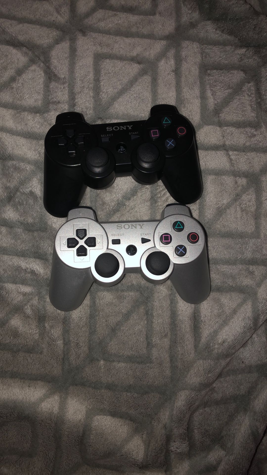 2 Fake Ps3 Controllers Working Just Cheaply Made