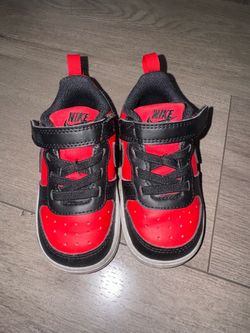 Nike Toddler Sneakers Black and Red